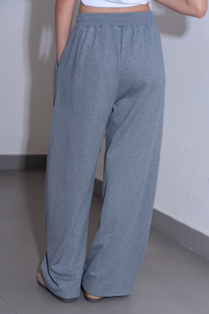 BASEMARK BALLOON SWEATPANTS FOR WOMEN Image