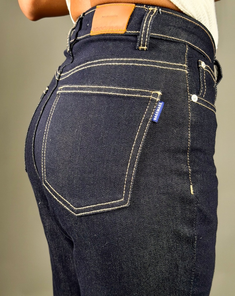 BASEMARK CLASSIC FLARE JEANS FOR WOMEN Image
