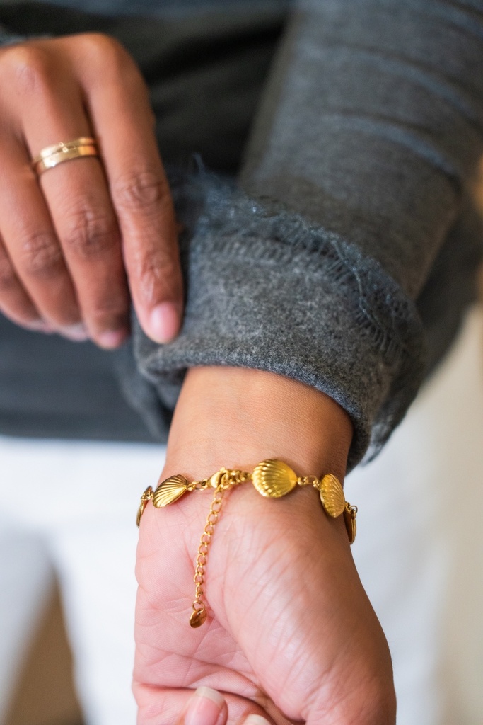 BASEMARK V NECK TOP FOR WOMEN Image