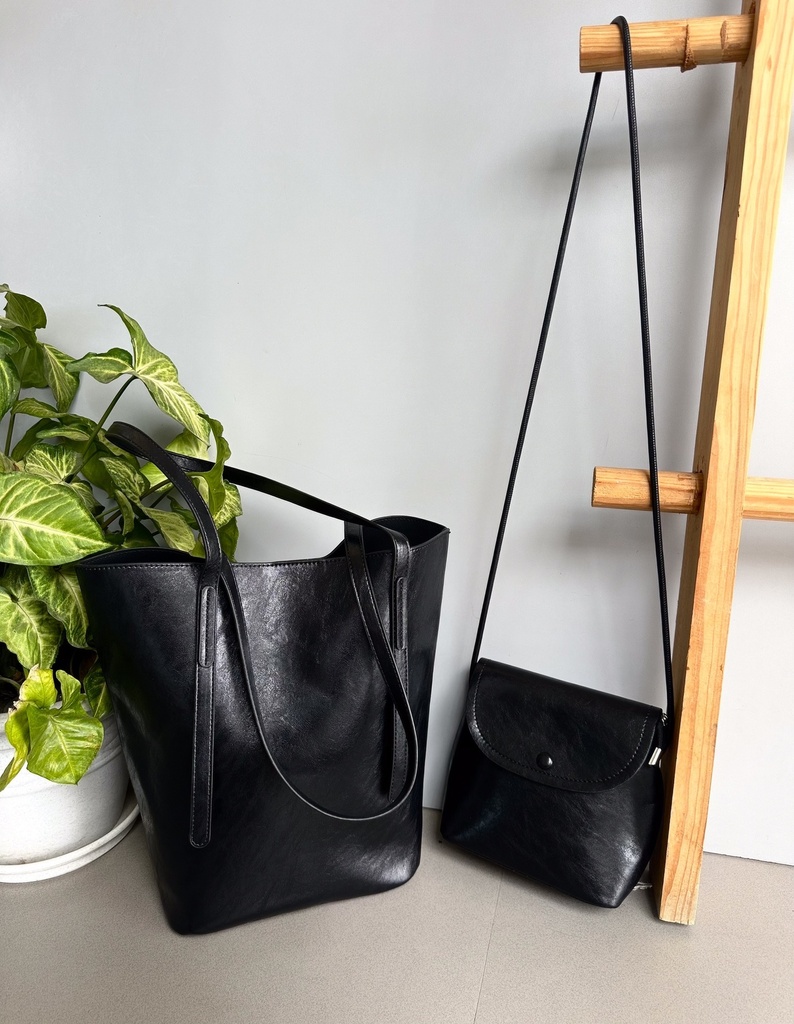 [1511905426-1770625711603-0] BASEMARK HAND BAG FOR WOMEN